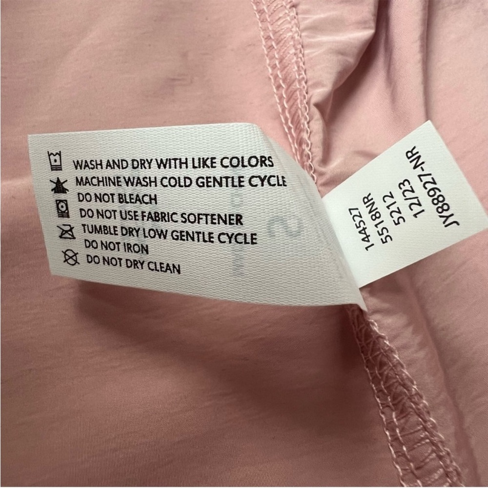 Yogalicious Radiant Dream Jacket NWT
Woman's Size S Pale Mauve Pink - Picture 10 of 11